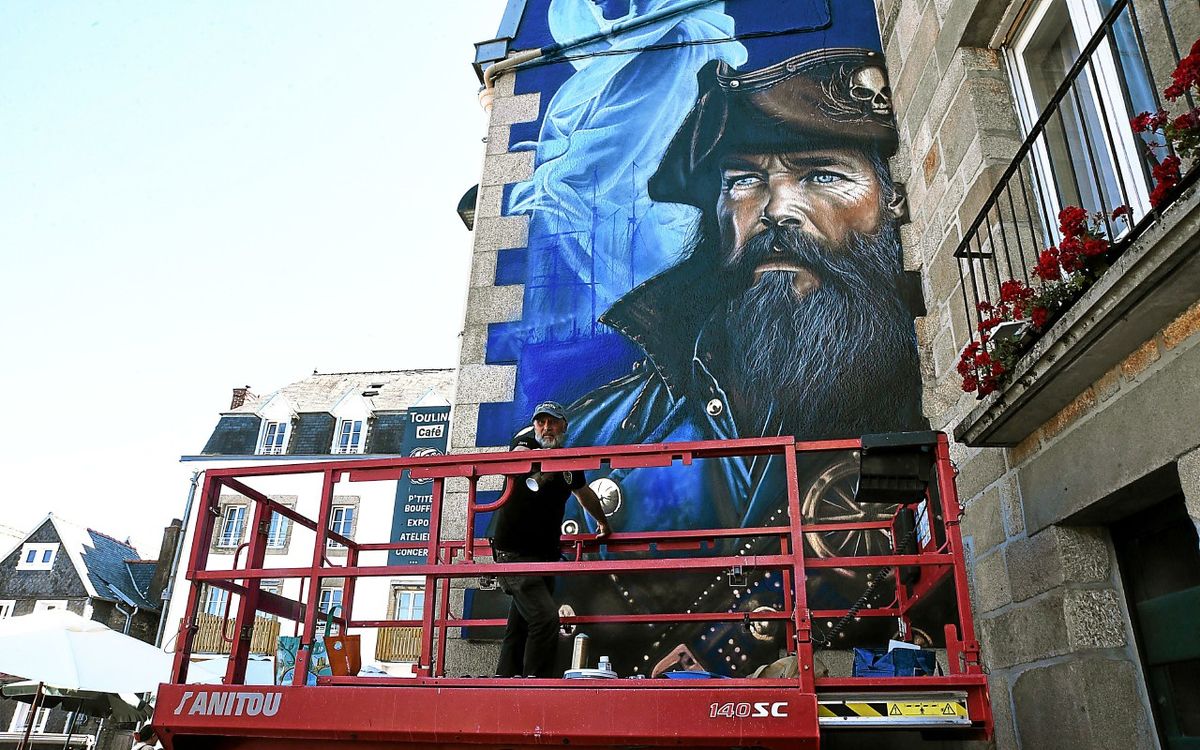 ZAG — le pirate de la rue du Mur, rehaussé à la feuille d'or
